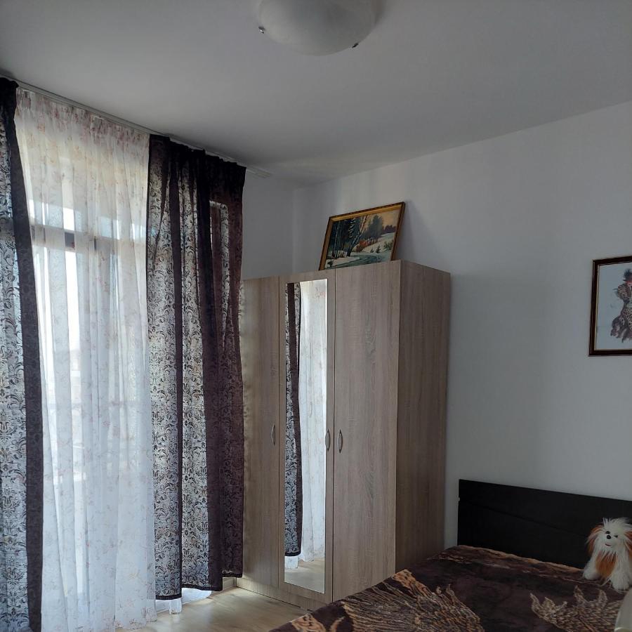 Айвазовский Парк 帕莫瑞 外观 照片